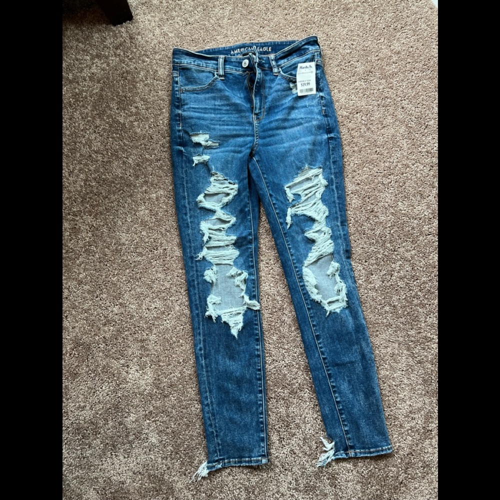 American Eagle Ripped NWT